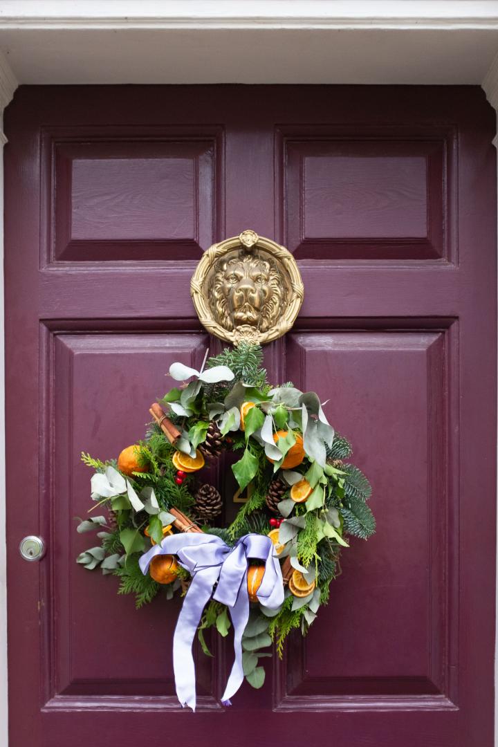 Great wreath. Must've had a tenner's worth of cinnamon tied to it, too...
