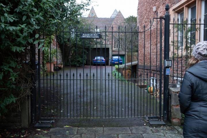 The gates to Whiteladies House, which is the building on the right here. (in the distance is Oakfied Court, which has its entrance on Oakfield Road.)