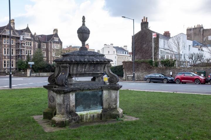 This sarcophagus surmounted by an urn is a 1767 memorial to the dead of the Seven Years War.

Leading off the far side of the roundabout in the bac...