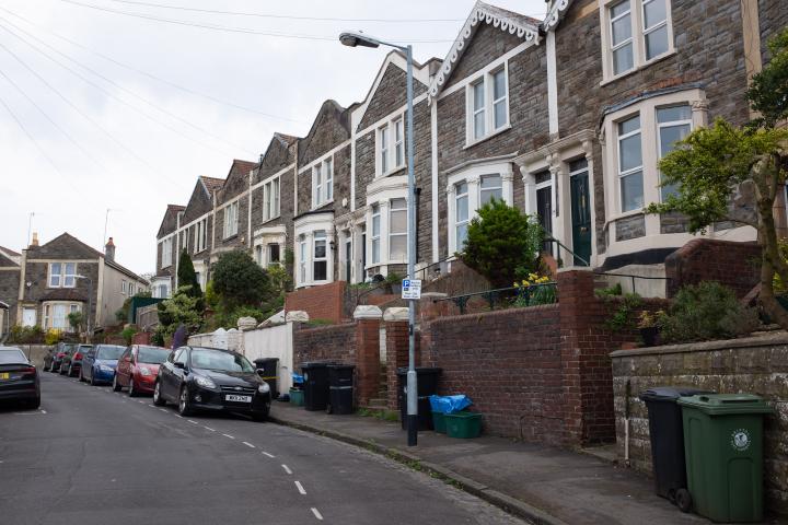 This end of Islington Road gets some of those houses with the long stairway up to the front door.