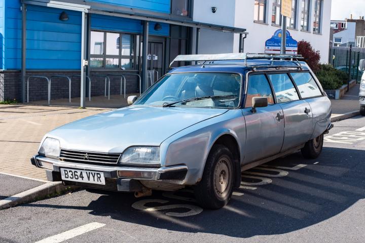 Lisa has apparently travelled in a (full up) Familiale seven-seater variant on a very long trip across Europe, and did not enjoy the experience muc...