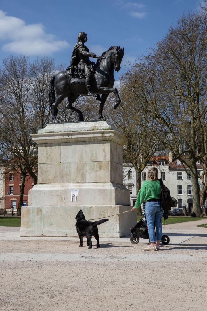 The dog was very unhappy about the statue. To be fair, from the dog's perspective, William III is basically holding a stick above him while refusin...