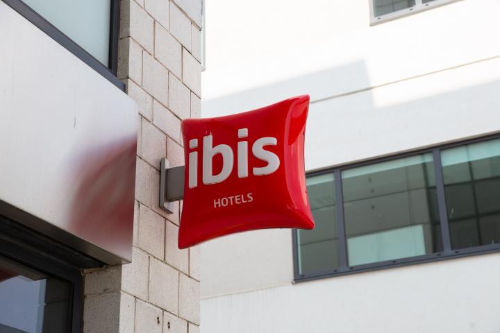 I don't think I ever noticed that the Ibis logo was a pillow before.