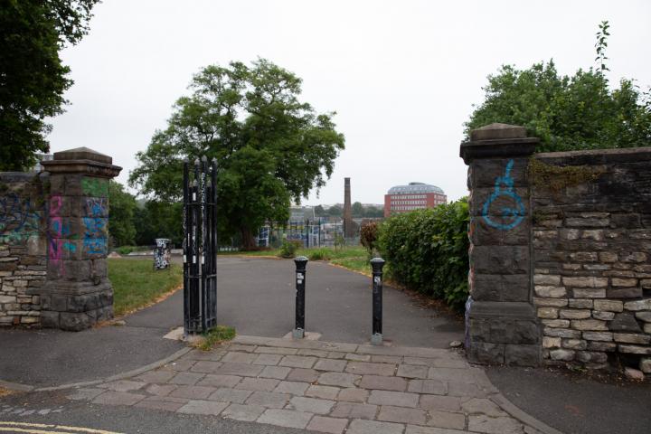 Must be nice for Morley Road to have its own entrance onto the park. Dame Emily Smyth was one of the last members of the Smyth family (as in Grevil...