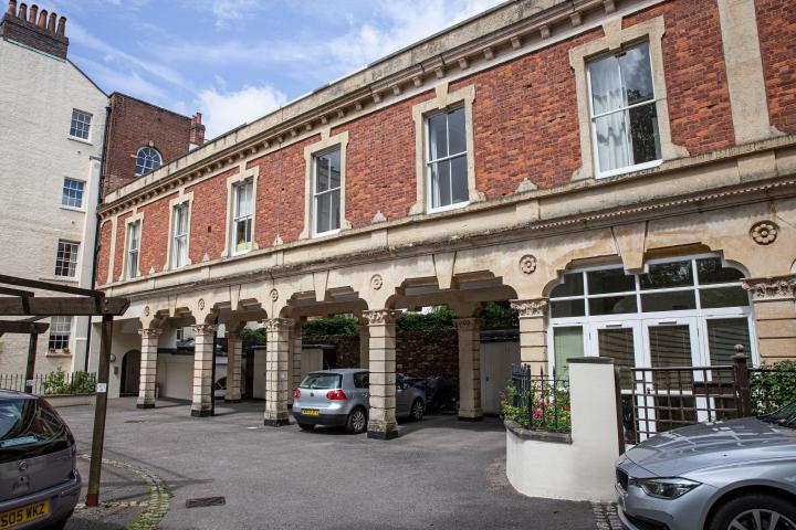 Here's the listing. This bit's described thus:


  To the rear a late C19 long brick extension raised on open arches


I've been trying to get a de...