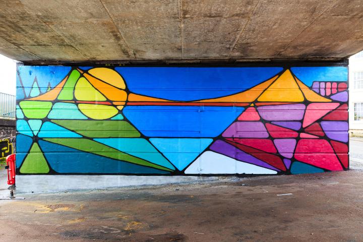 Last photo of the day: I had the luck to walk past AcerONE as he was putting the finishing touches to this new piece under the flyovers of the Cumb...