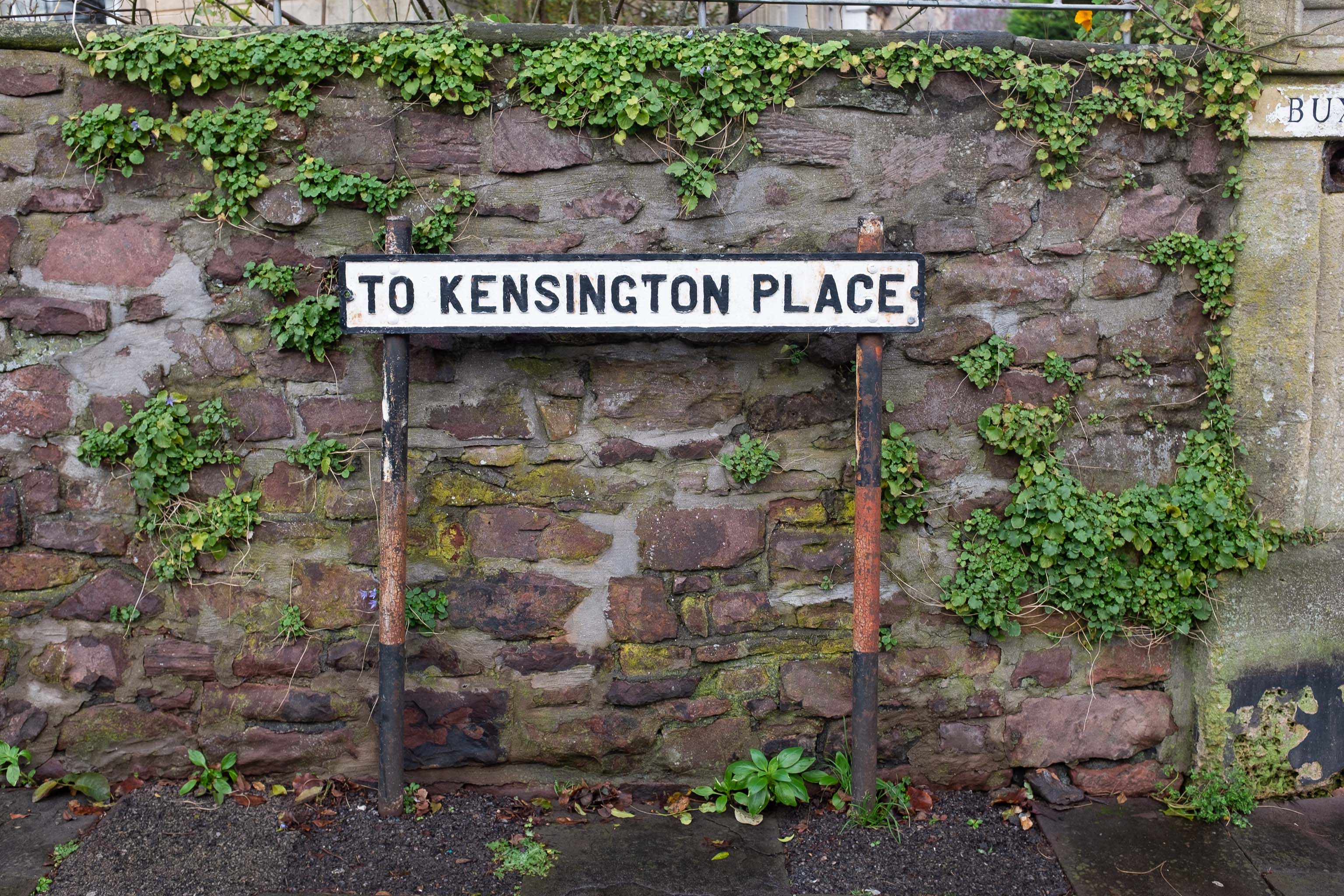 TO KENSINGTON PLACE
