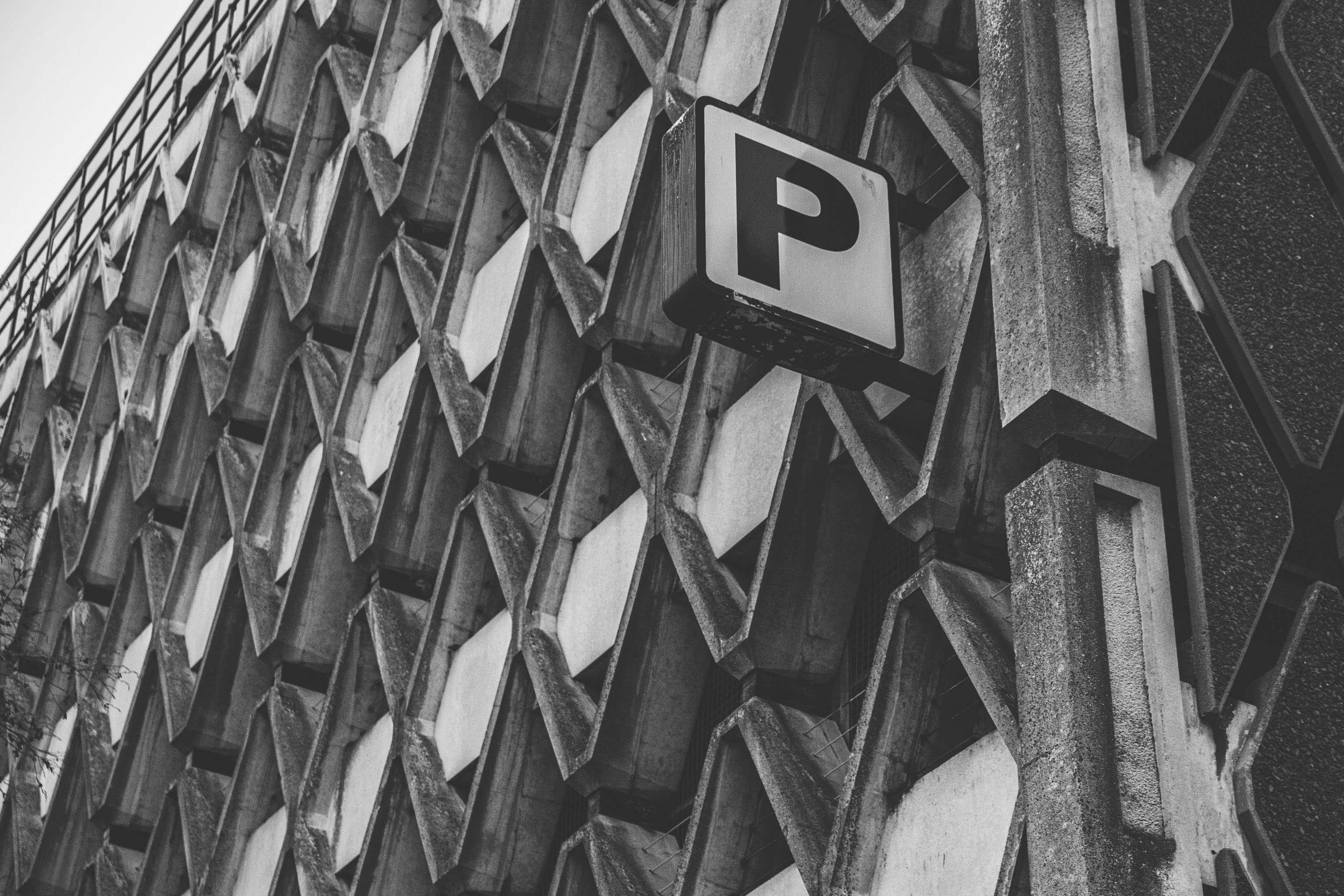 P
The NCP car park. Designed by Kenneth Wakeford Jarram & Harris in 1966, one of many brutalist Bristol buildings.
