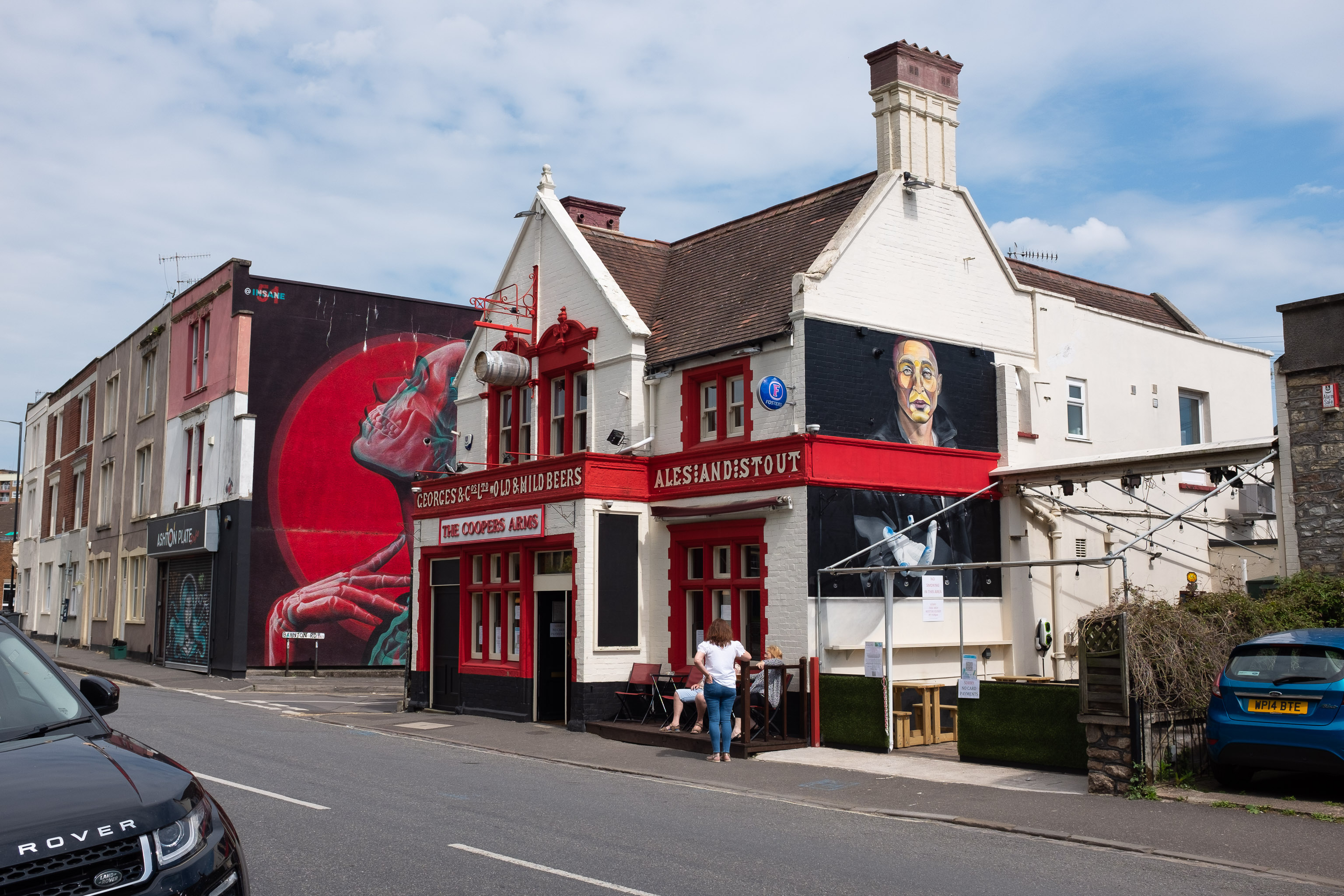 The Coopers Arms
There's an arguably better snap of it on an earlier wander, but at least you get a glimpse of the cool street art on the end of Baynton Road with t...
