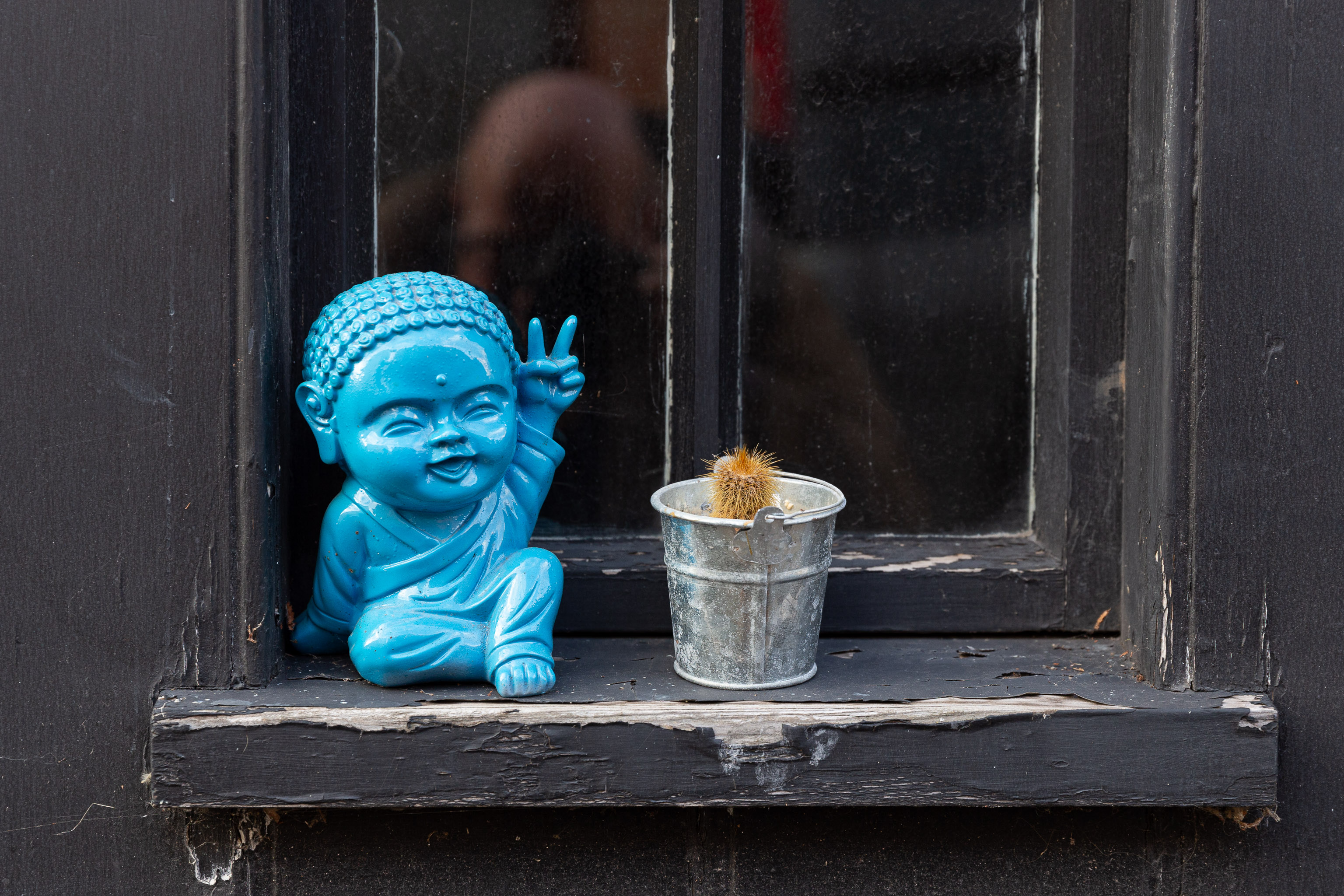 Tiny Buddha
He appears to be flicking the V sign at my reflection. Not very chill, Buddha.
